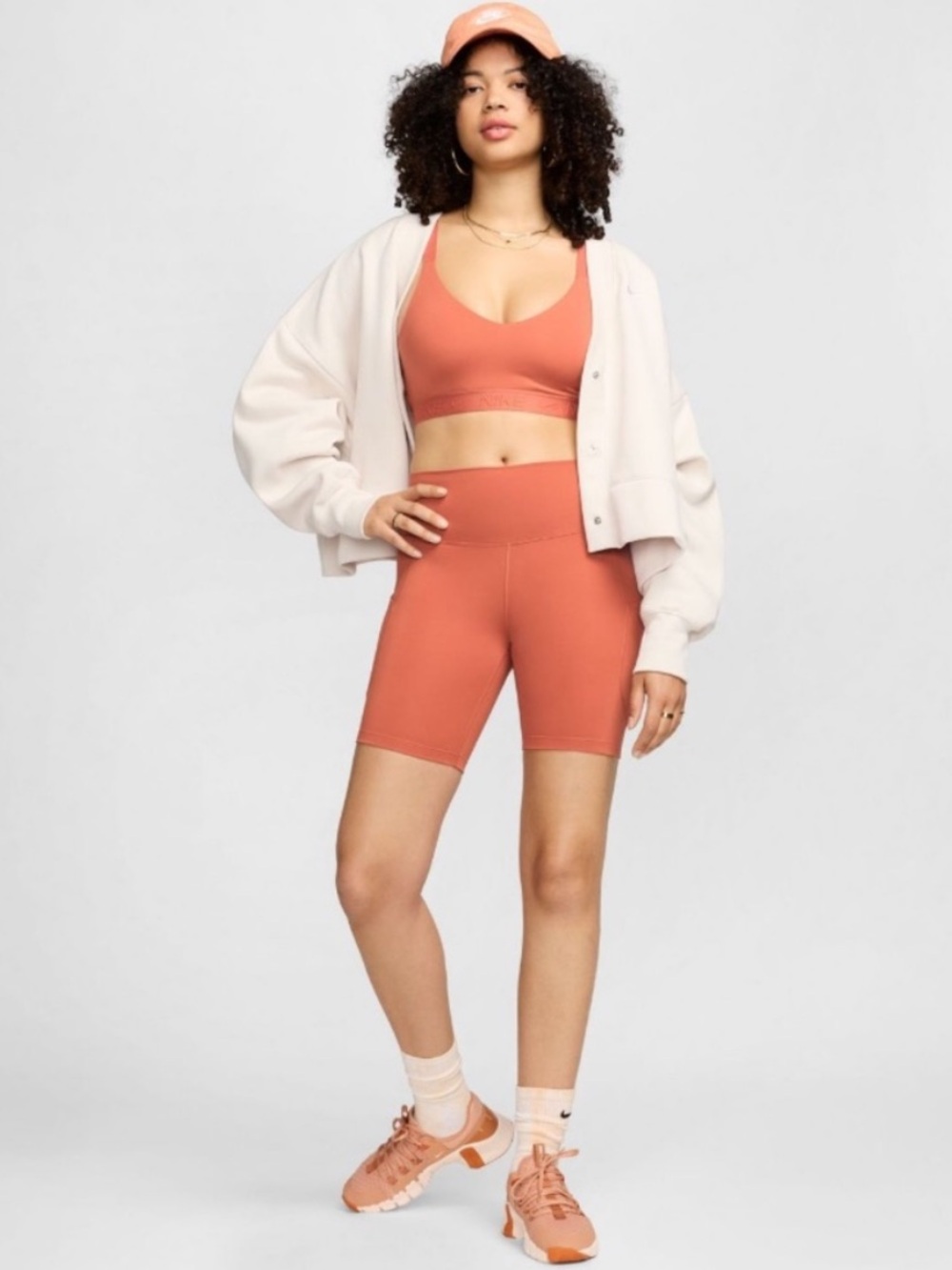 NWT Nike Women's One High-Waisted 8" Biker Shorts With Pockets. Size Small.